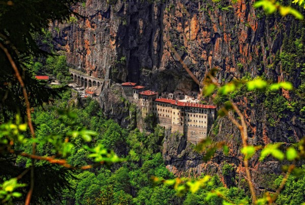 Günübirlik Sümela Manastırı Turu